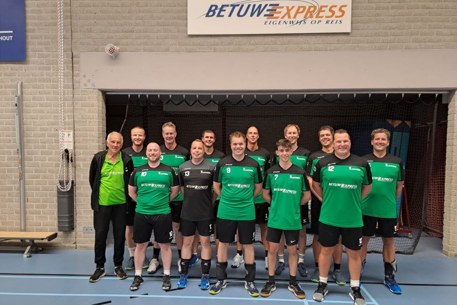 Heren 1 goed op koers!