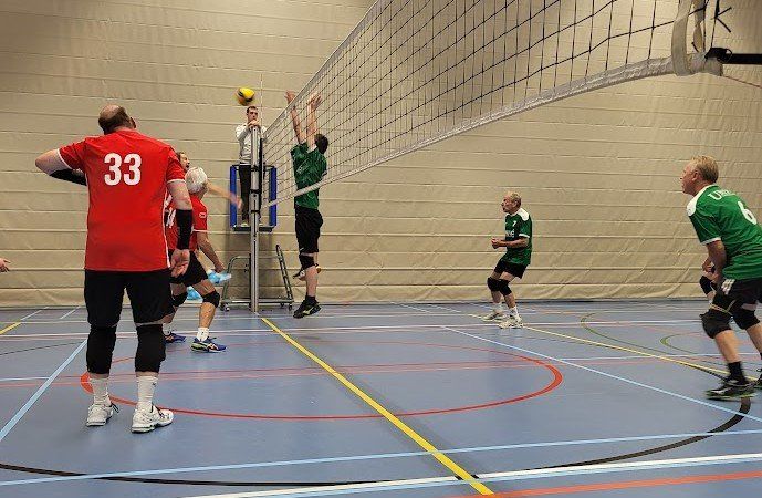 H5 - Nuovo H3: Heren 5 verslaat rivaal Nuovo in zinderende match